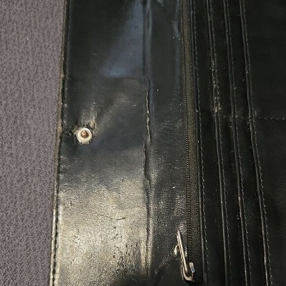 Elegant Gold Clutch - Picture 3 of 5